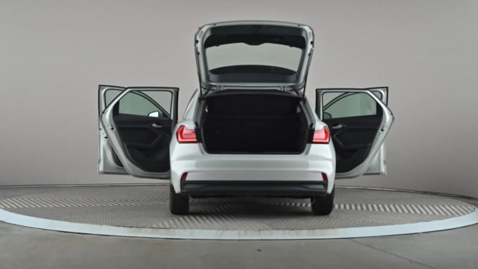 2022 Audi A1