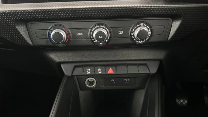 2022 Audi A1
