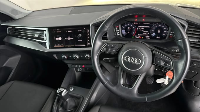 2022 Audi A1