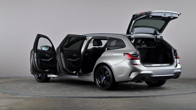 2022 BMW 3 Series Touring