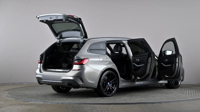 2022 BMW 3 Series Touring