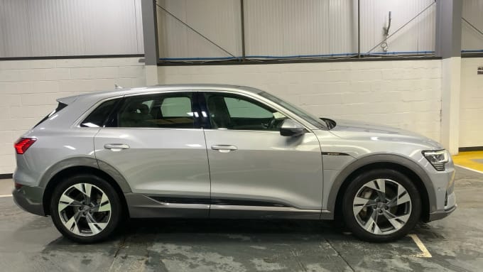2020 Audi E-tron
