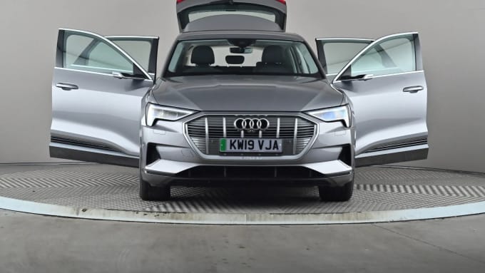 2019 Audi E-tron