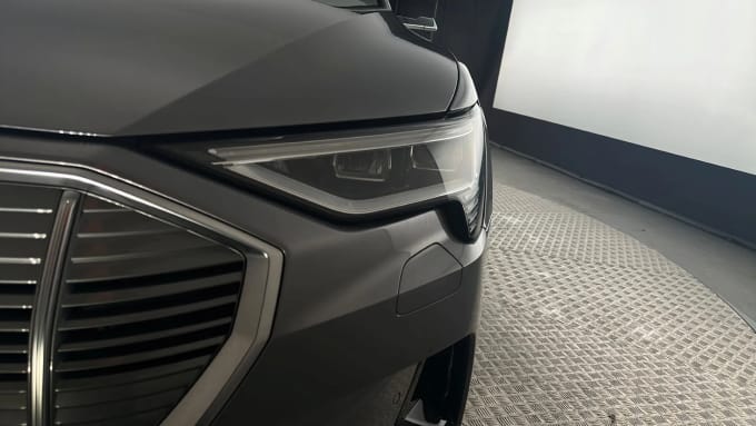 2019 Audi E-tron