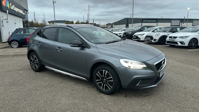 2016 Volvo V40