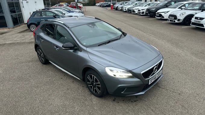 2016 Volvo V40