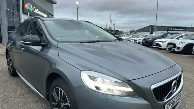 2016 Volvo V40