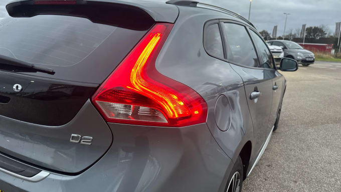 2016 Volvo V40