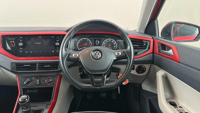 2018 Volkswagen Polo