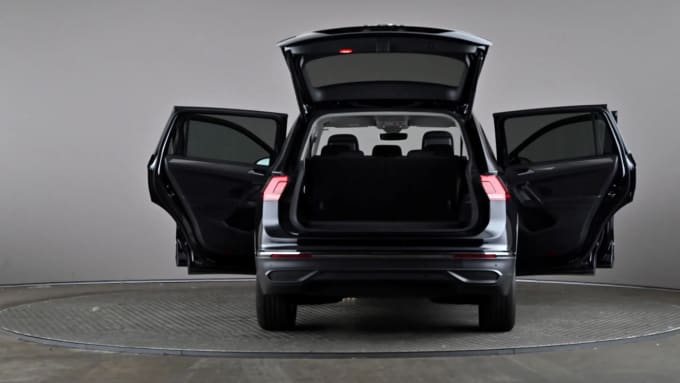 2023 Volkswagen Tiguan Allspace