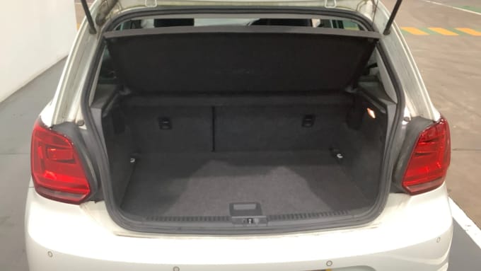 2016 Volkswagen Polo