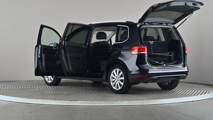 2018 Volkswagen Touran