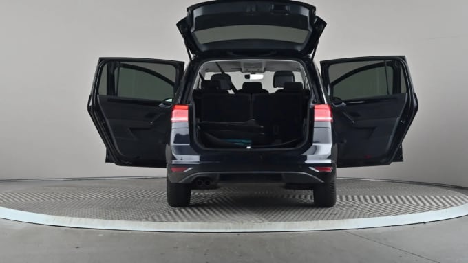 2018 Volkswagen Touran