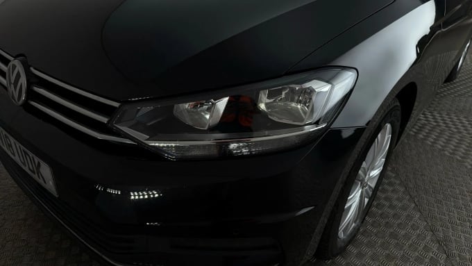 2018 Volkswagen Touran