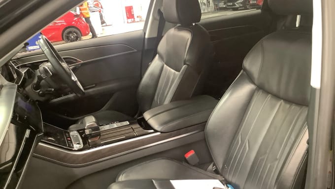 2019 Audi A8