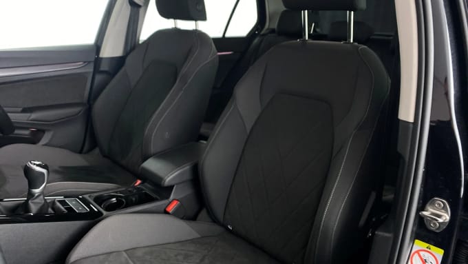 2023 Volkswagen Golf