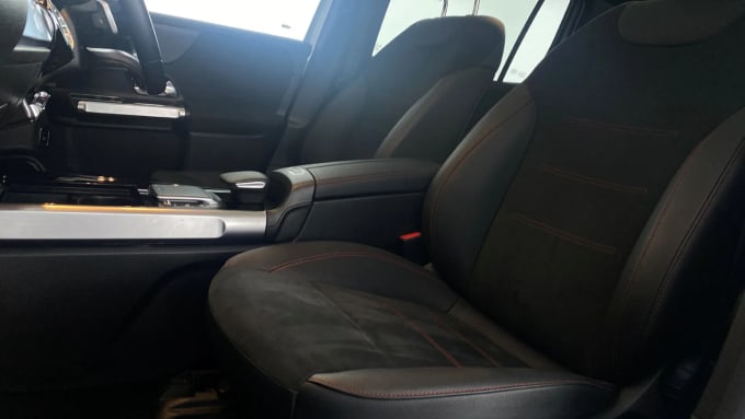 2022 Mercedes-benz Eqb