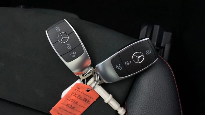 2021 Mercedes-benz Eqa
