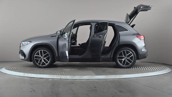 2022 Mercedes-benz Eqa
