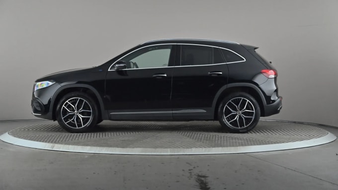 2022 Mercedes-benz Eqa