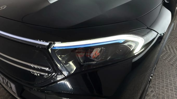 2022 Mercedes-benz Eqa