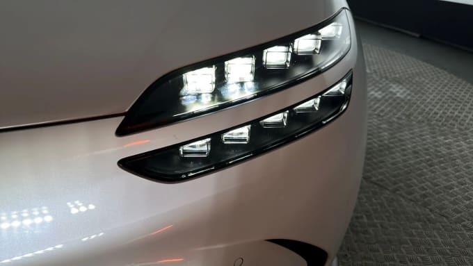 2023 Genesis Gv60