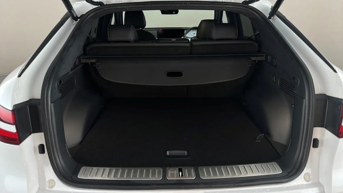 2023 Genesis Gv60
