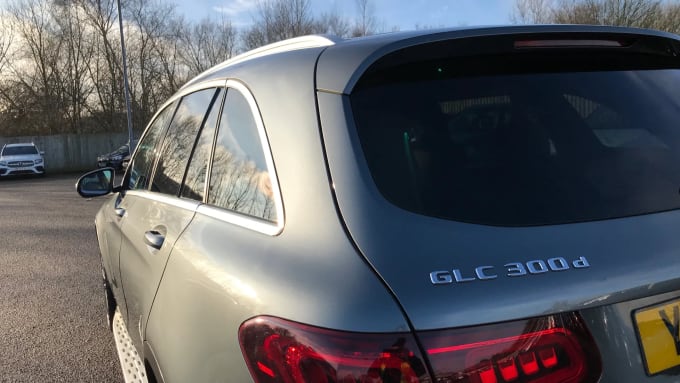 2021 Mercedes-benz Glc