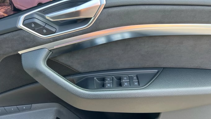 2020 Audi E-tron