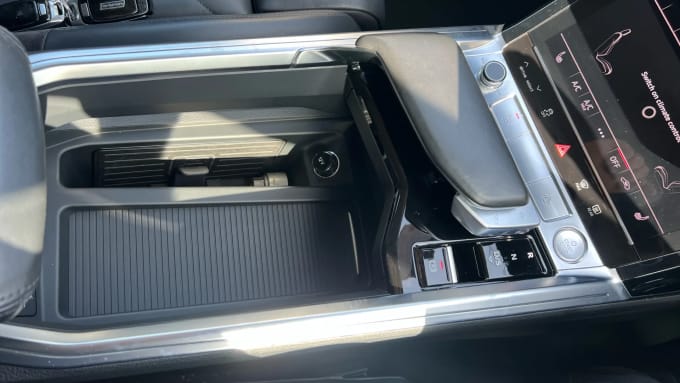 2020 Audi E-tron