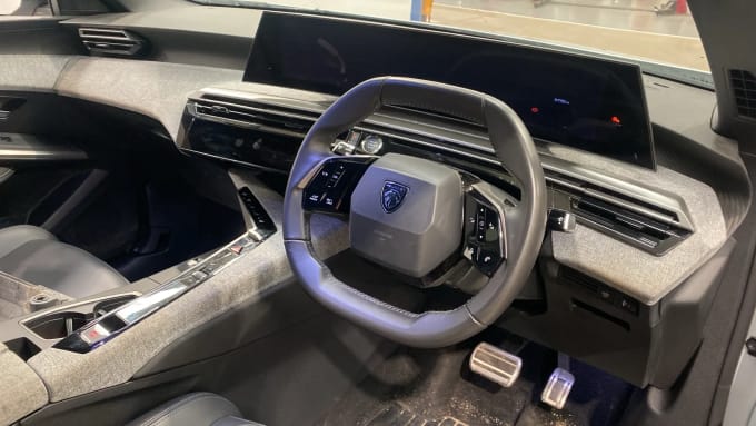 2025 Peugeot 3008