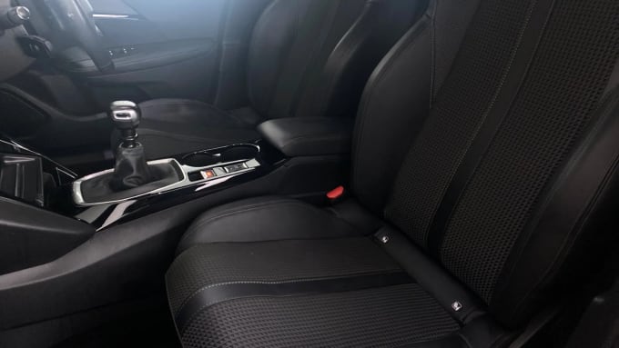 2021 Peugeot 2008