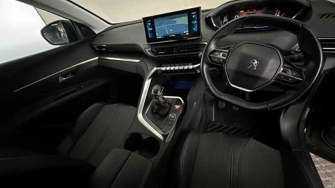 2021 Peugeot 5008