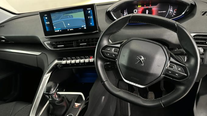 2021 Peugeot 5008