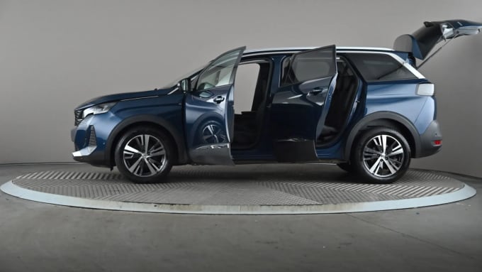 2021 Peugeot 5008