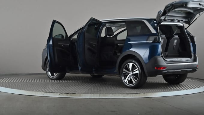 2021 Peugeot 5008