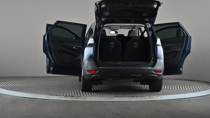 2021 Peugeot 5008