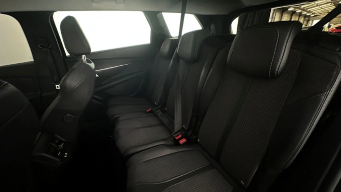 2021 Peugeot 5008