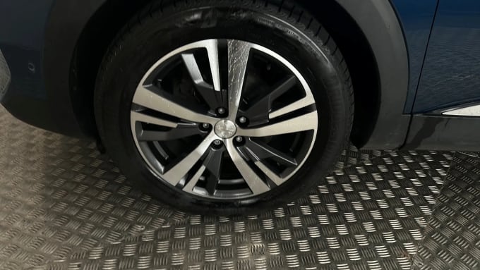 2021 Peugeot 5008