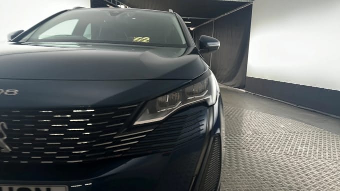 2021 Peugeot 5008