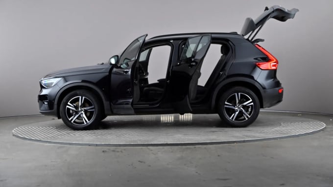 2023 Volvo Xc40