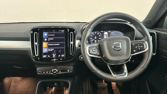 2022 Volvo Xc40