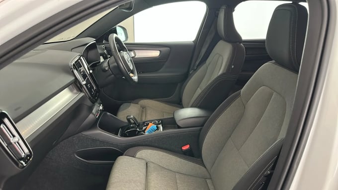 2022 Volvo Xc40