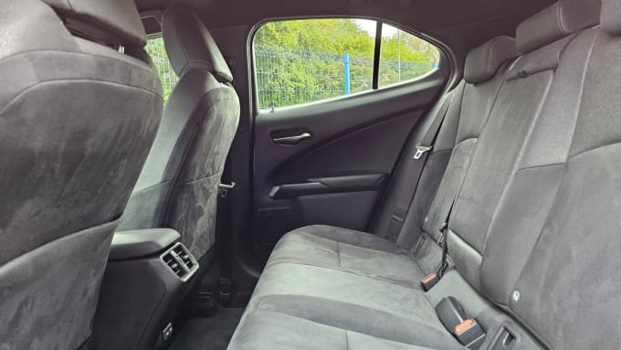 2021 Lexus Ux
