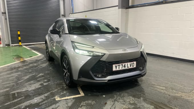 2024 Toyota C-hr