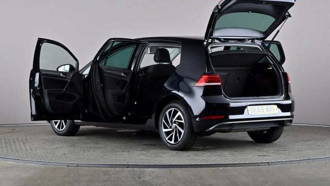 2019 Volkswagen Golf