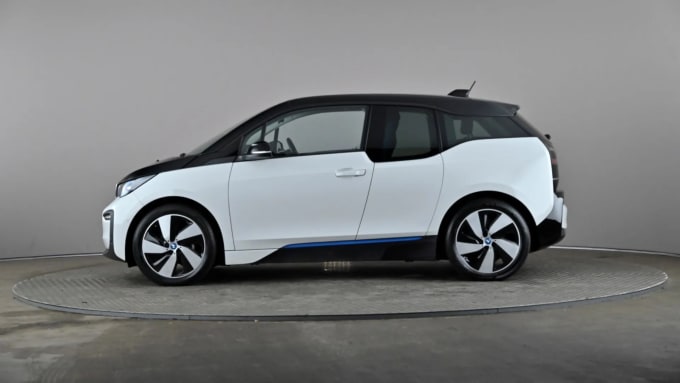 2022 BMW I3