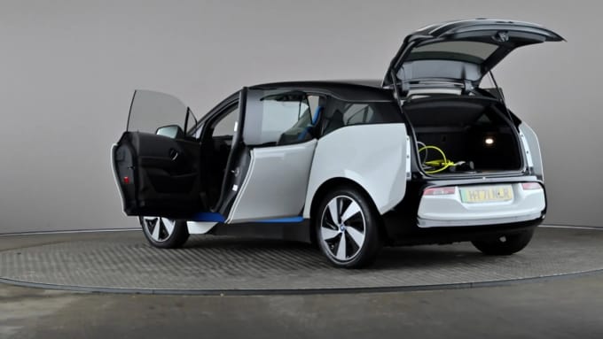 2022 BMW I3