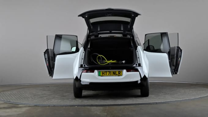 2022 BMW I3
