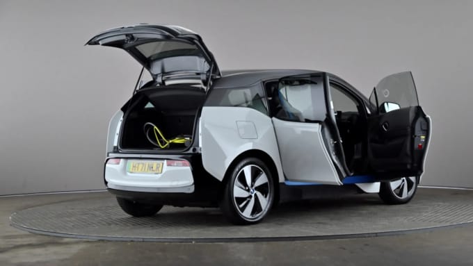 2022 BMW I3
